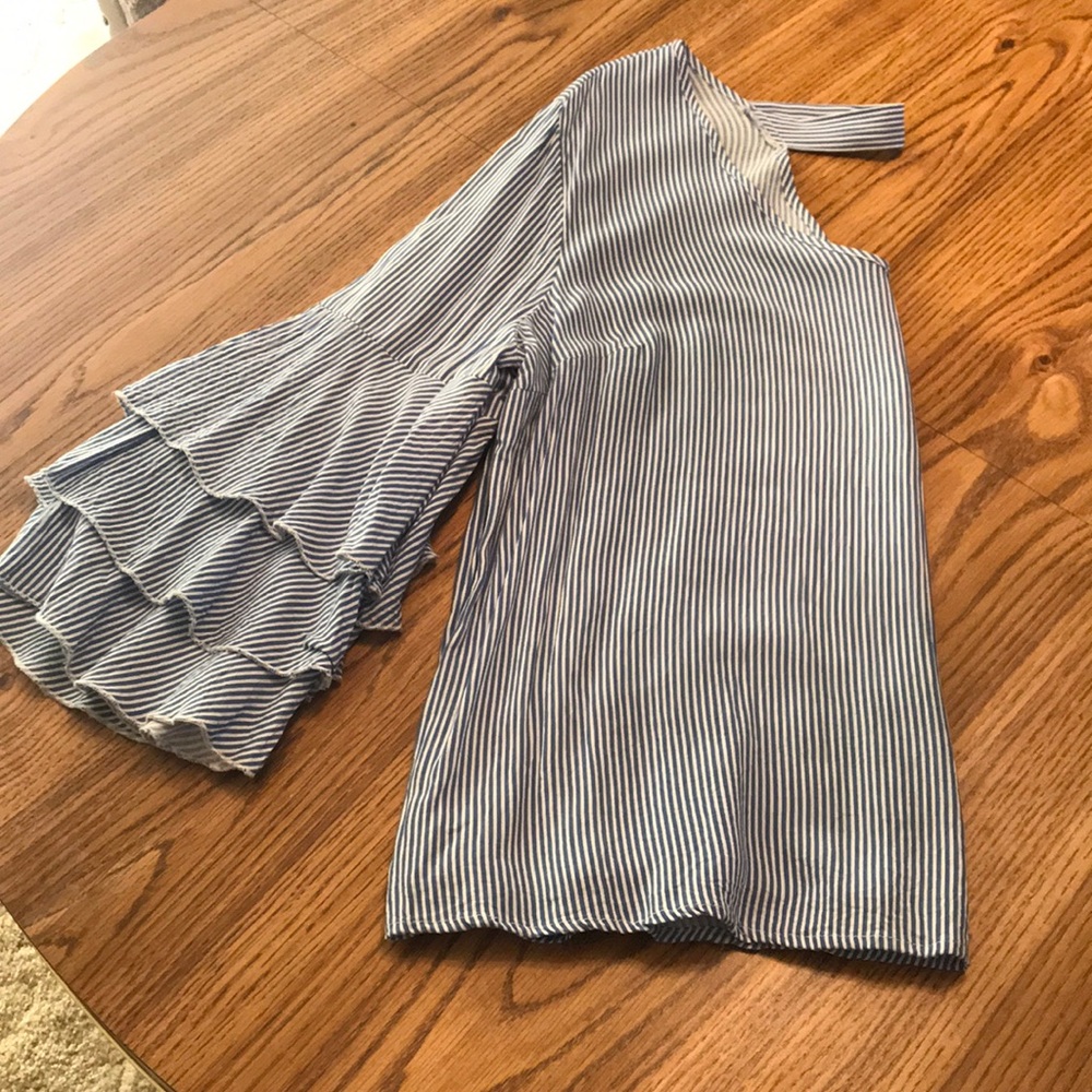 Blue and white ruffle bell sleeve blouse